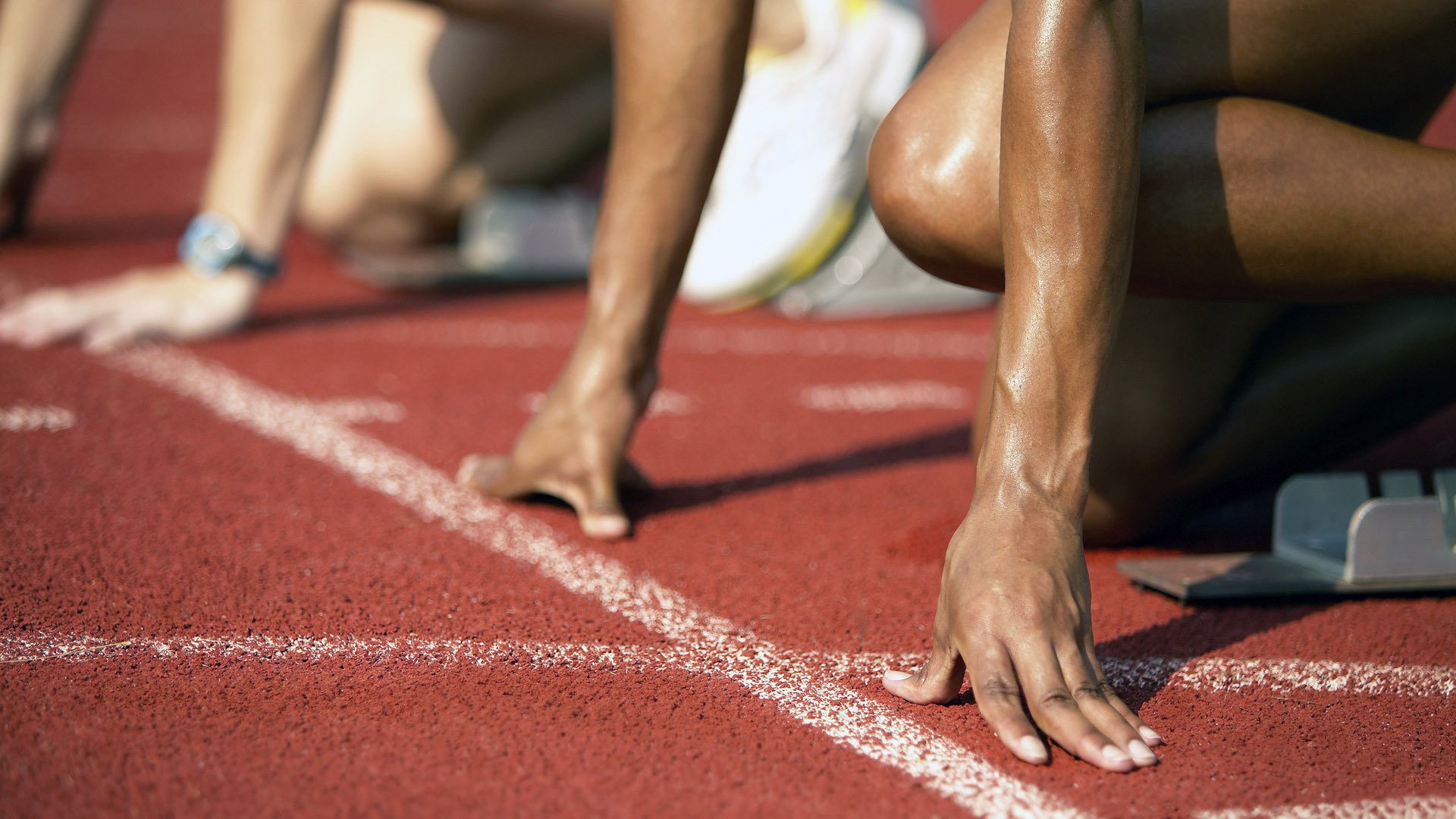 在对阵勇士的季后赛系列赛中，库里单场投中11个三分，帮助球队夺取胜利！